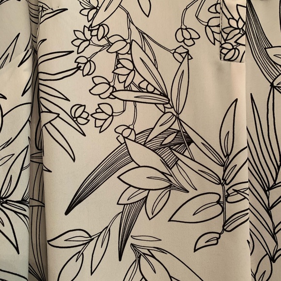 Plus size work blouse - Picture 3 of 3